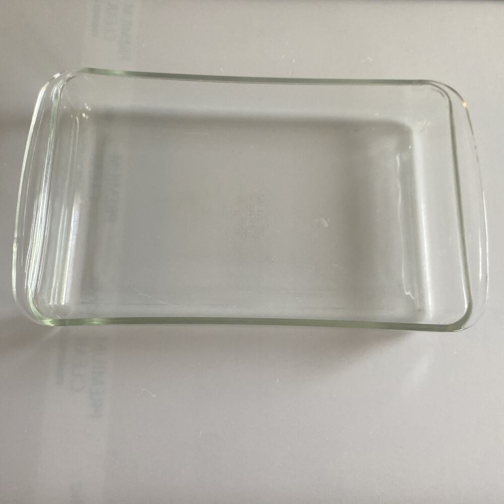 Vintage Pyrex 232 Two Quart Casserole Dish Made In USA